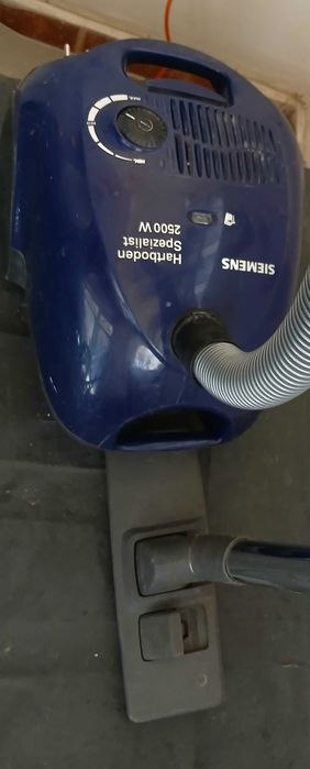 Прахосмукачка SIEMENS 2500W