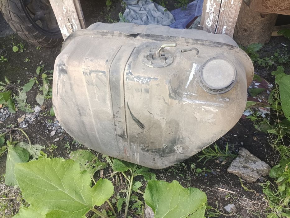 продам запчасти ваз 2106.