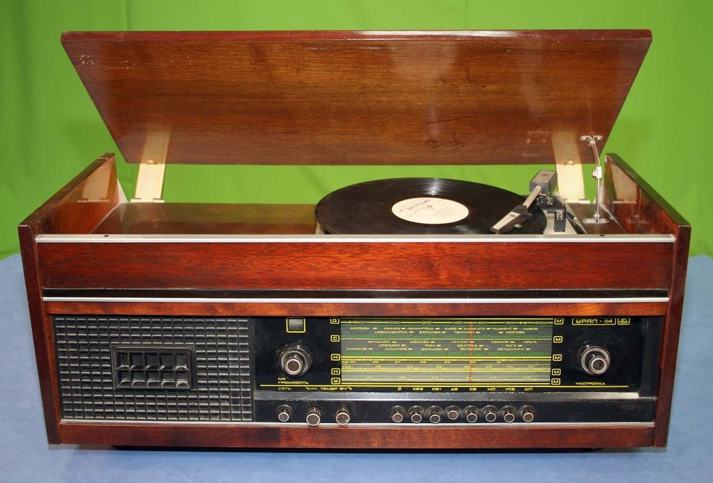 Продам Радиола Урал 114