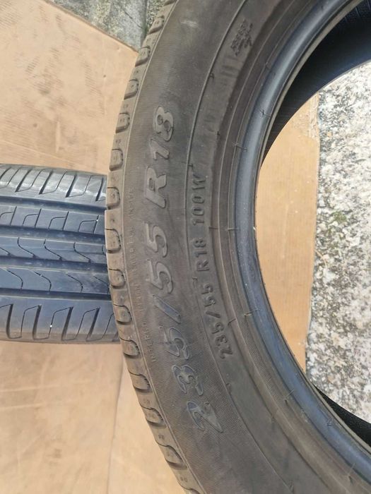 2 Pirelli R18 235/55 Летни гуми  DOT0222
