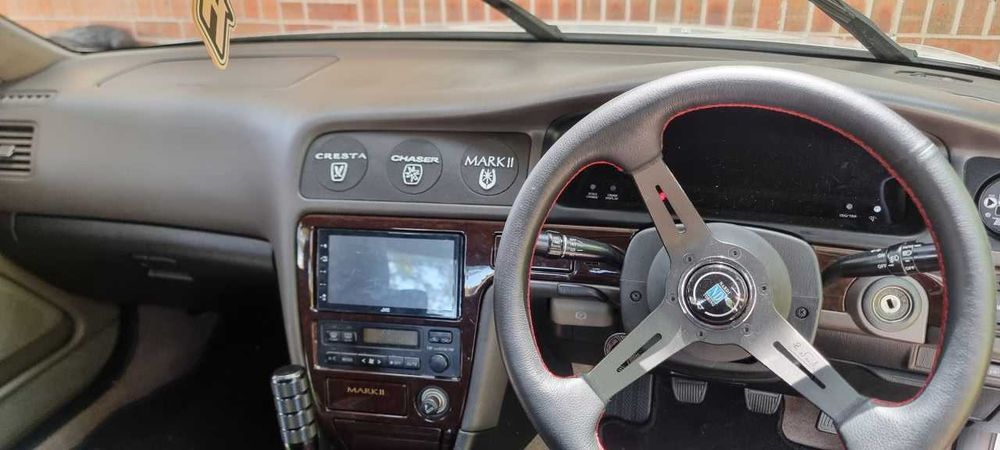 Тройной подиум манометров JZX100