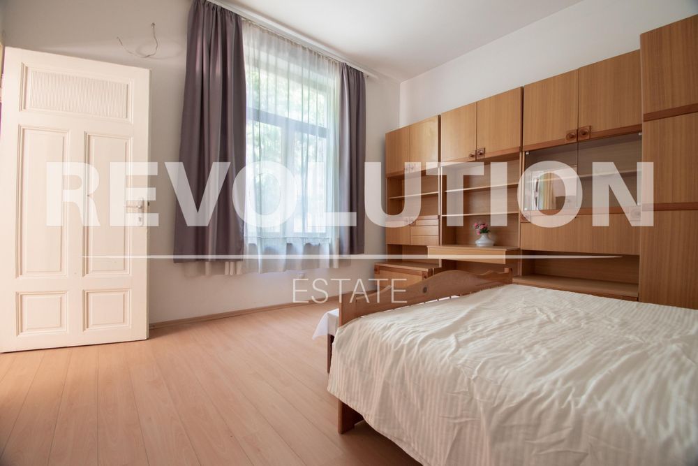 Дава се под наем Тристаен апартамент в София, Център - 106 кв.м за 750 € - Снимка #6