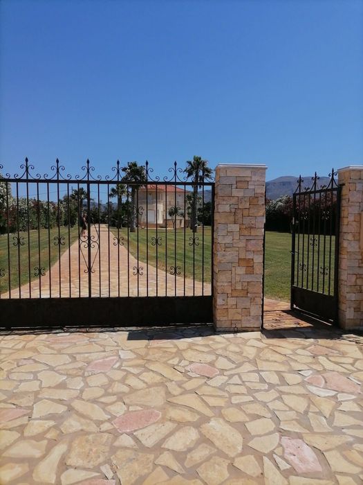 Продава се Къща в Димитровград - 390 кв.м за 1539 €/кв.м - Снимка #21