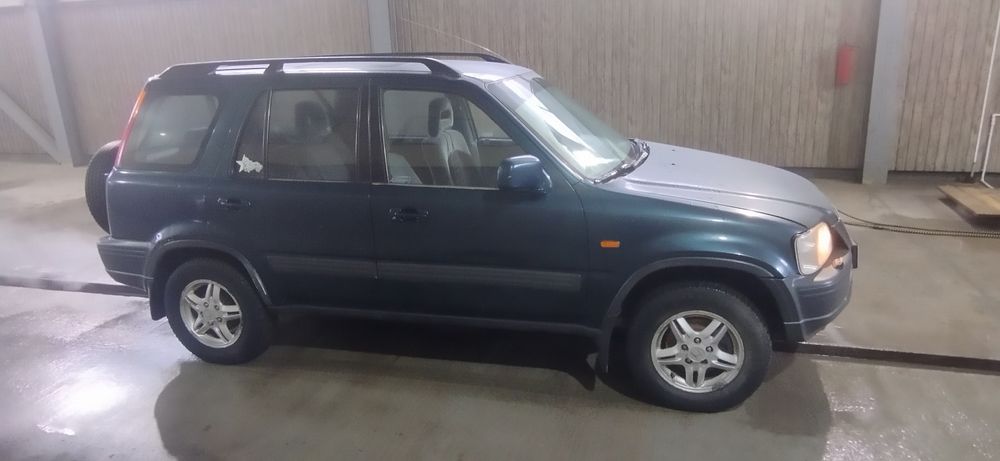 Продам Хонда срв 1998.года.