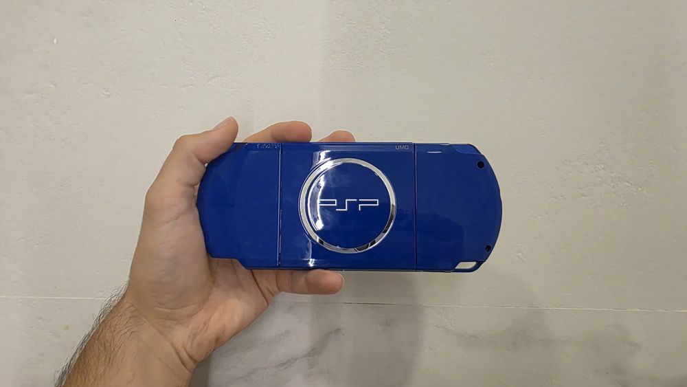 Sony PSP 3000, Modat, 550 jocuri, consola 9 în 1,  gata de joacă