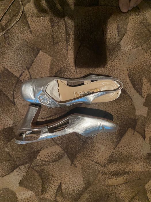 Женская обувь на лето