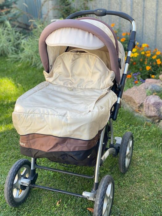 Детская коляска.