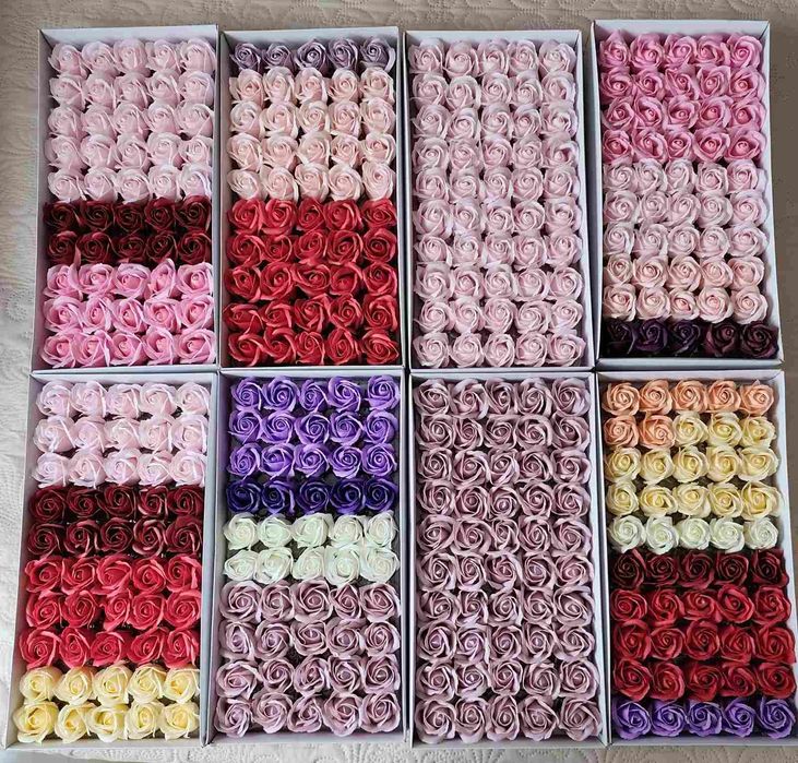 Сапунени рози в кутия-50 бр