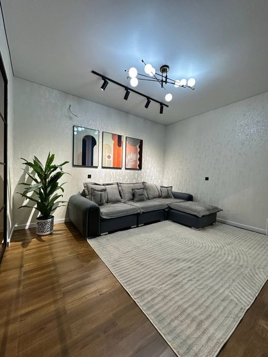 Шота руставели Продаётса 3/7/12 Гематология 80кв.м