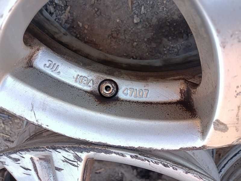 Продам оригинальные легкосплавные диски