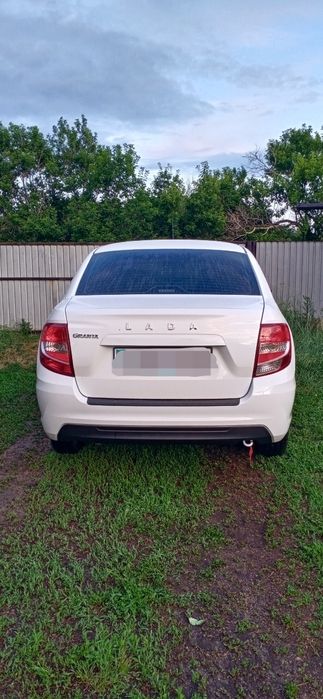 Автомобиль лада гранта