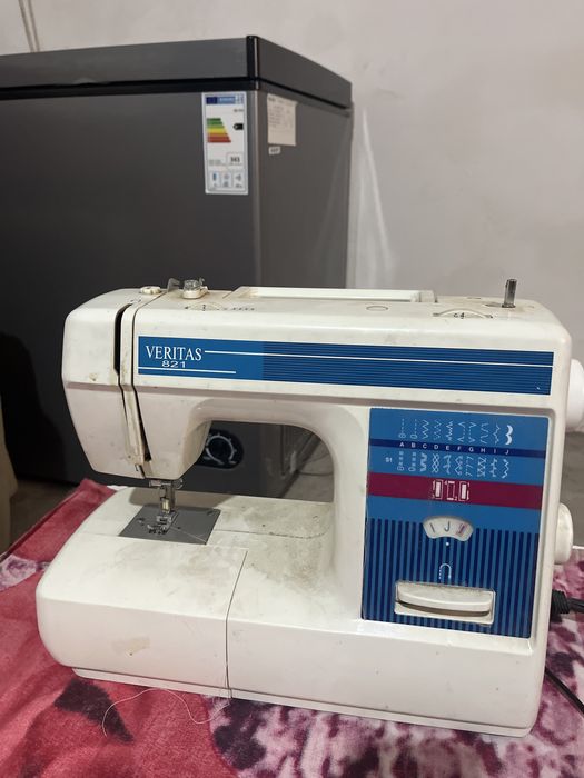 Швейняя машинка продается