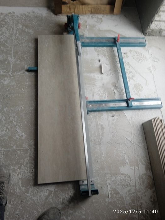 Кафельрезка 120см