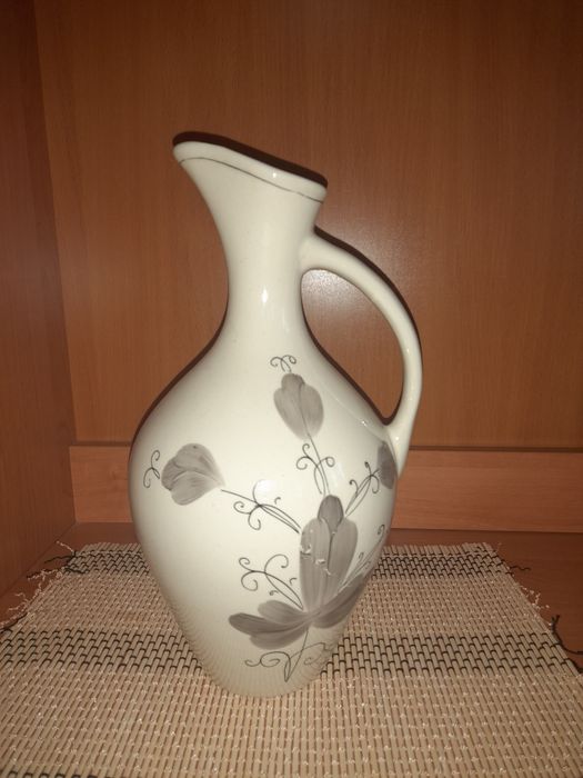 Кувшин.  1500тг.