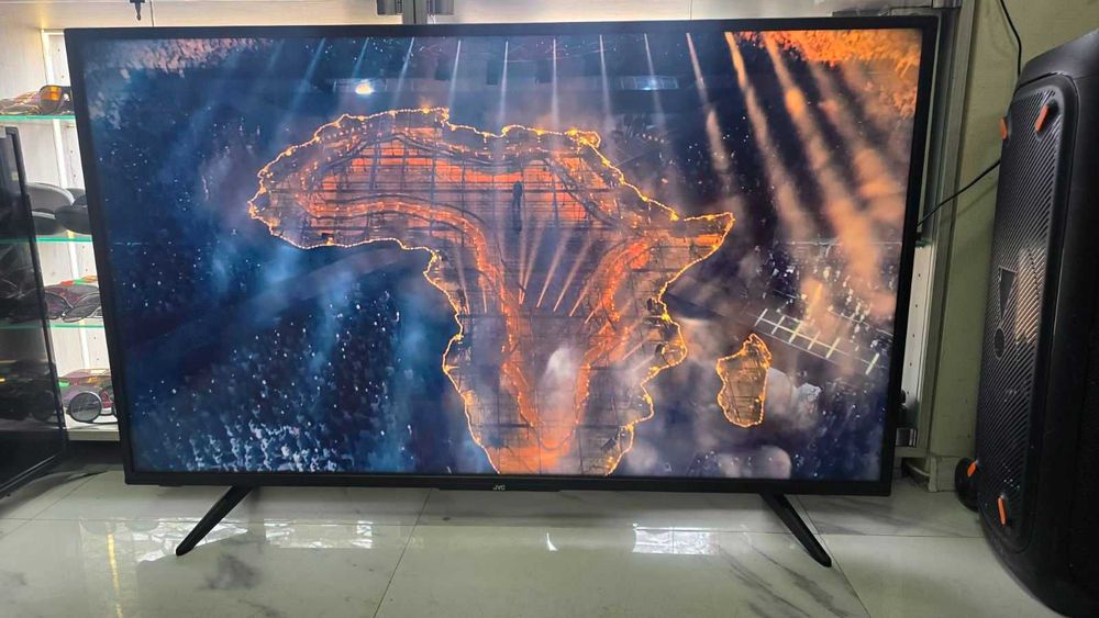 Смарт телевизор JVC / 50 инча, 126.0 см / LT-50VA3200, Android TV
