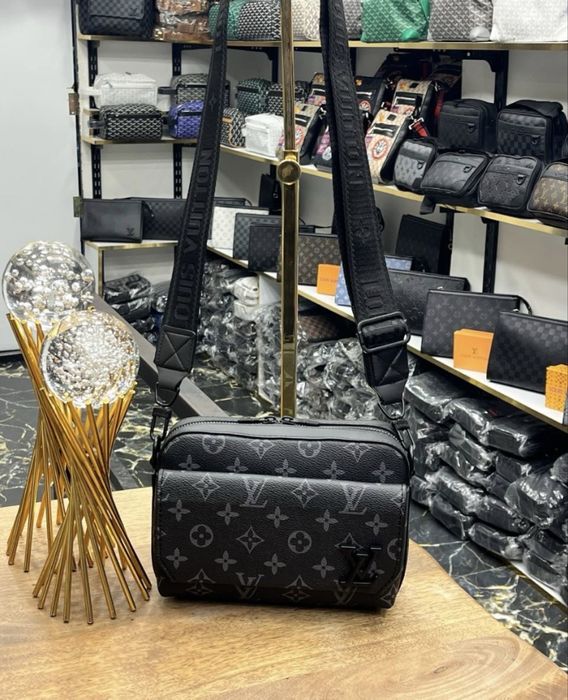 Мъжка чанта / чанти Louis Vuitton