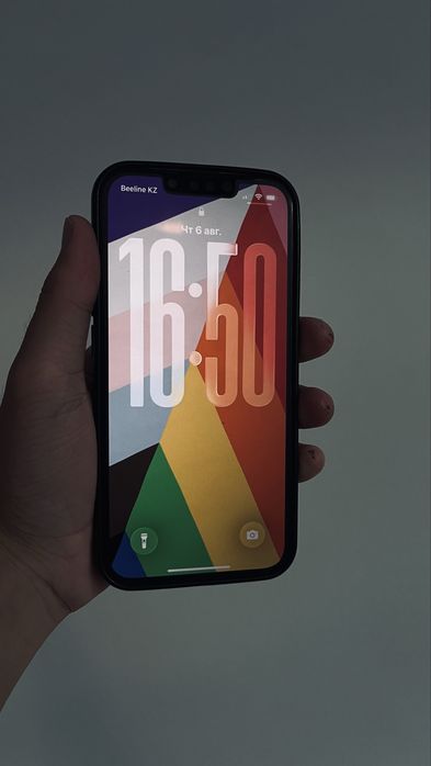 iPhone 13 100% / 128GB