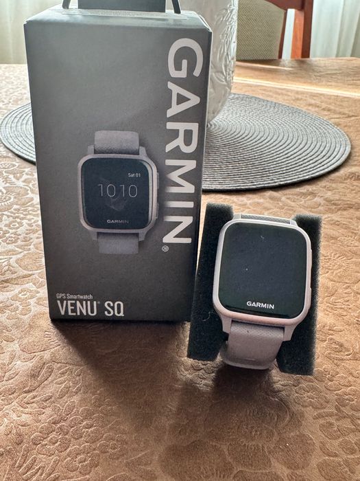 Дамски часовник Garmin venu sq