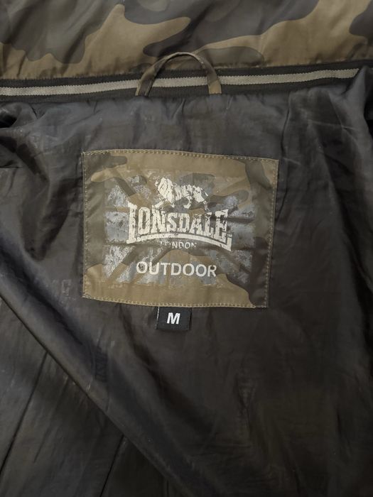 Запазено зимно/есенно яке Lonsdale
