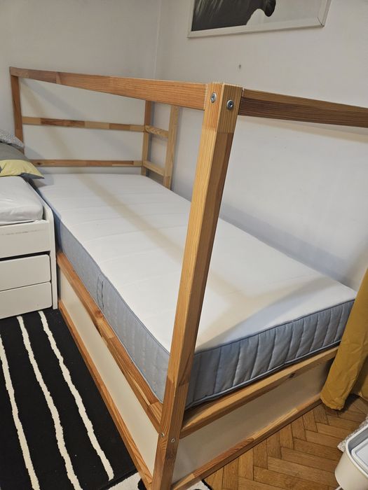 Pat ikea Kura cu saltea