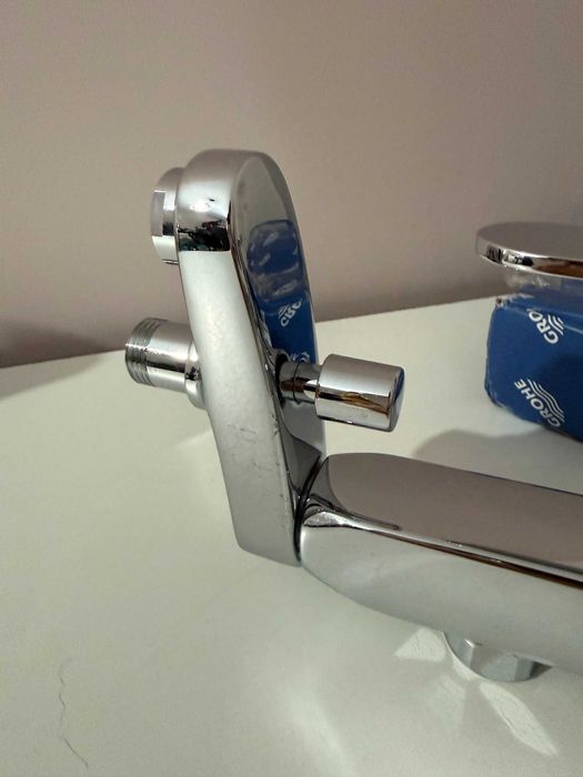 Baterie perete Grohe Eurostyle C Vertica pentru cada