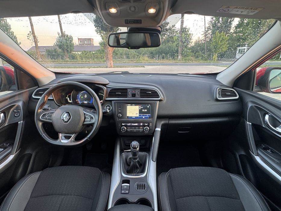 Renault Kadjar Panorama/keyless/lane assist/navi/piele/rate/garantie