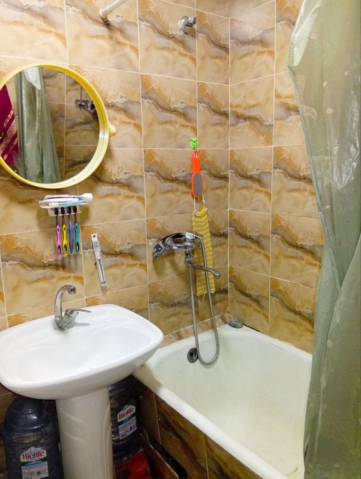 1х хонали уй сотилади