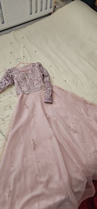 Вечернее платье состояние  хорошее