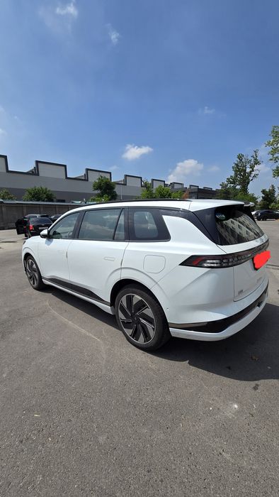Dongfeng Ep 008 Max Гибрид