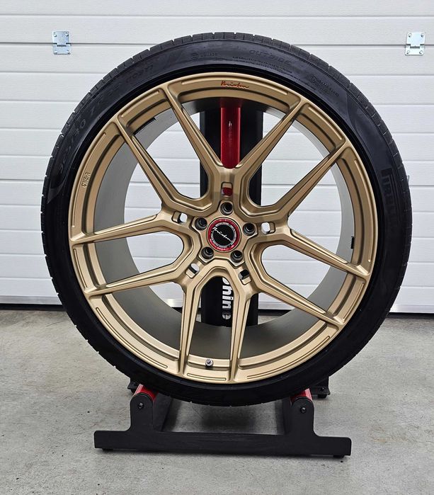 Reconditionarea , strunjirea feţei jantelor cu metoda "Diamond cut"