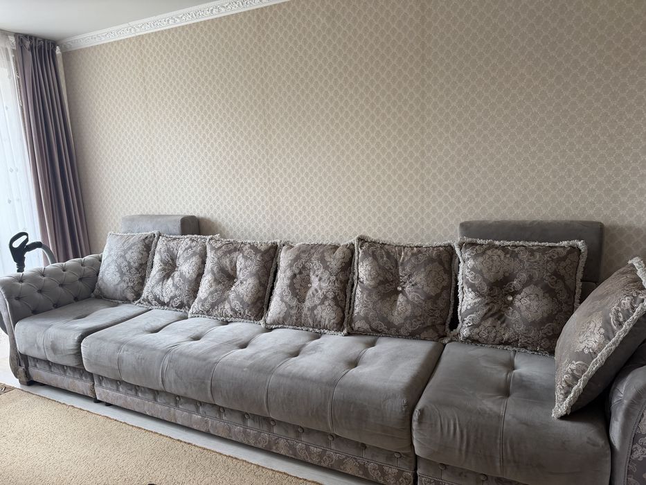 Диван в хорошем состянии