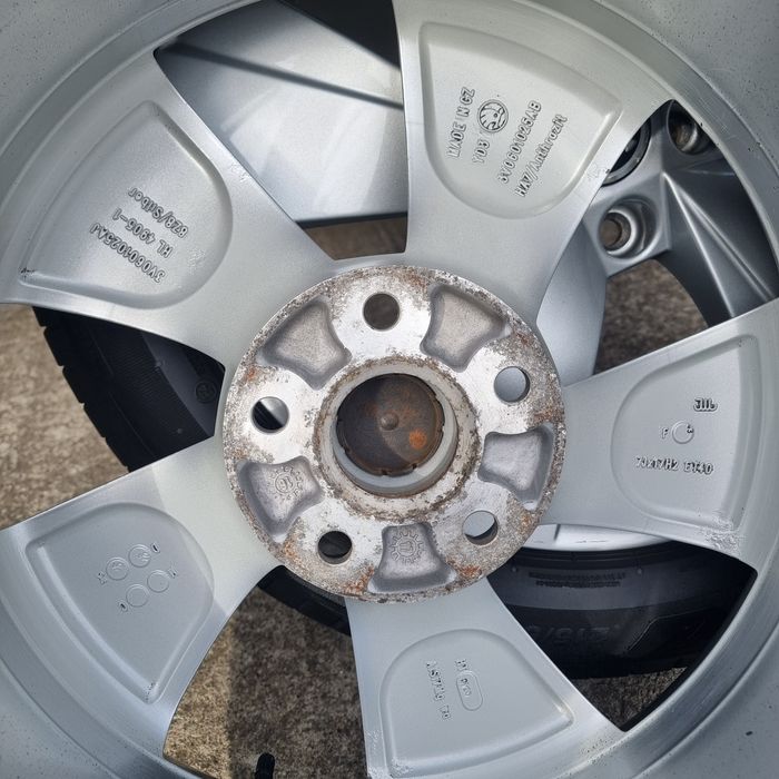 Jante/Roți "17 Originale Skoda 5x112