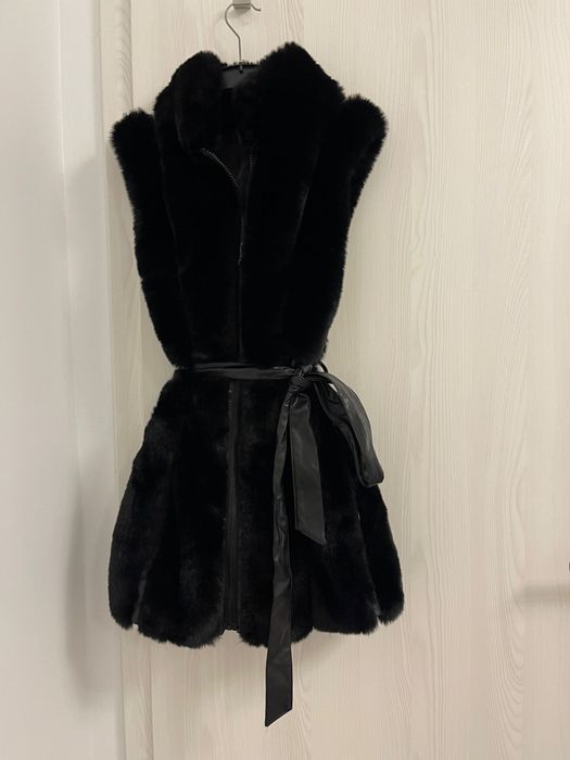 Vesta blana artificiala noua