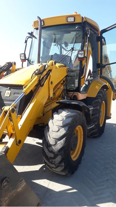 Buldoexcavator de inchiriat