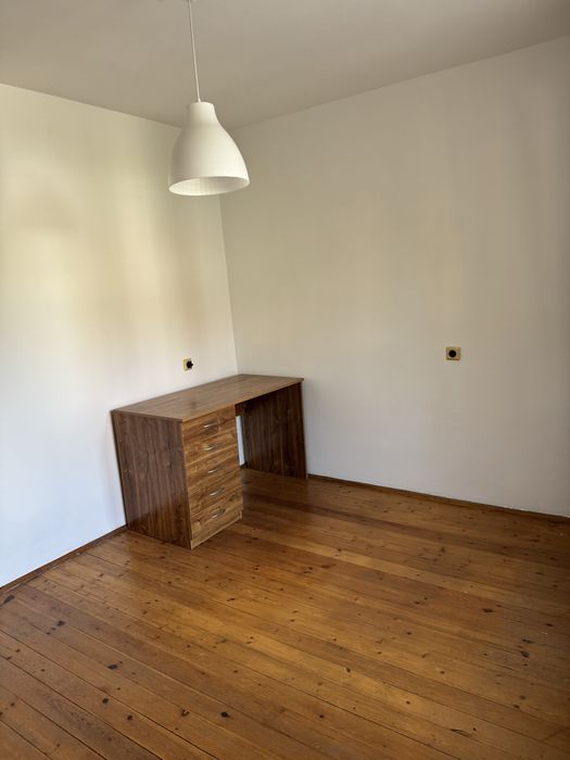 Дава се под наем Тристаен апартамент в с. Белащица, Област Пловдив - 82 кв.м за 510 € - Снимка #8