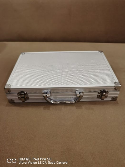 Алуминиева кутия за монети и банкноти