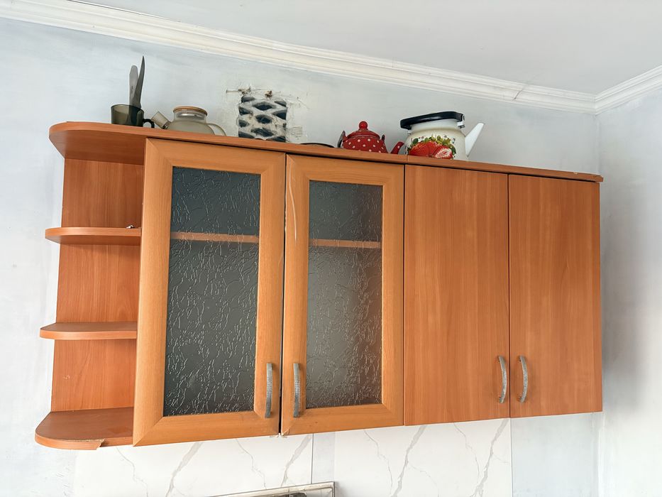 Продам кухонный гарнитур б/у