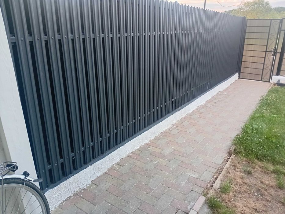Apartament la curte zona rezidentiala Aeroportului Caransebes