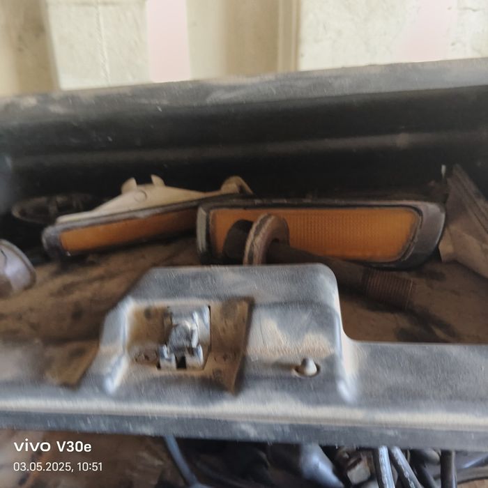 Продам запчасти Скайлайн