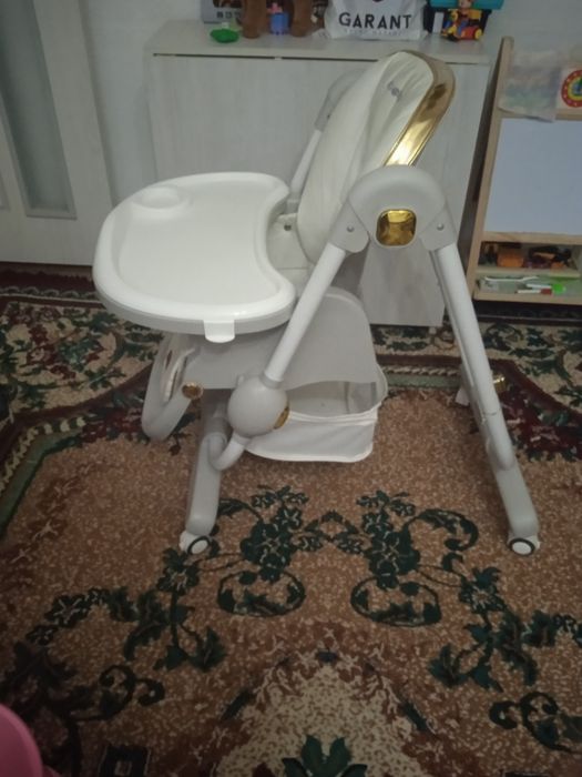 Детская кроватка на пружине