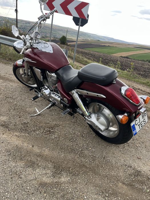 Vând Honda VTX 1800