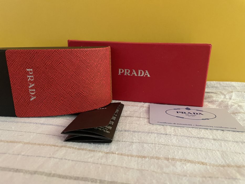 Prada слънчеви очила