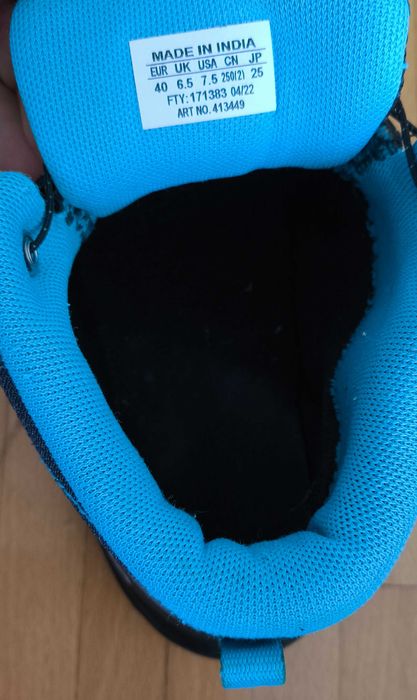 Ghete drumetie trekking Salomon
