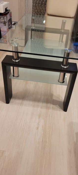 Холна маса в отлично състояние