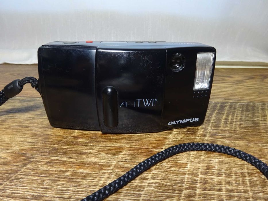 Aparat foto pe fim 35mm Olympus Af1-twin