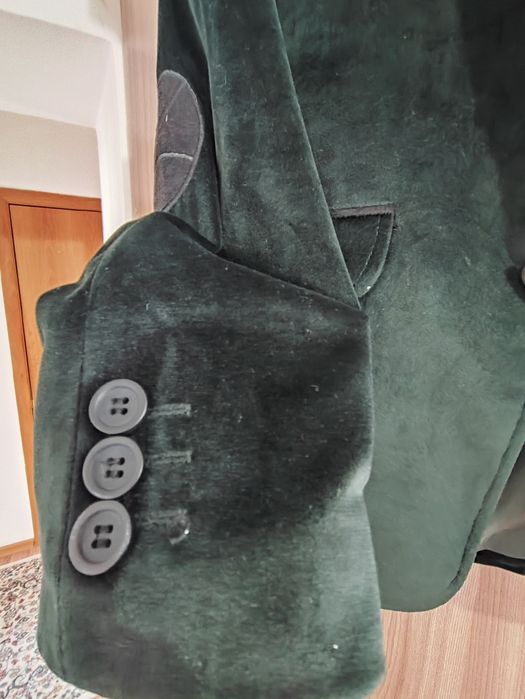 Продам пиджак на мальчика