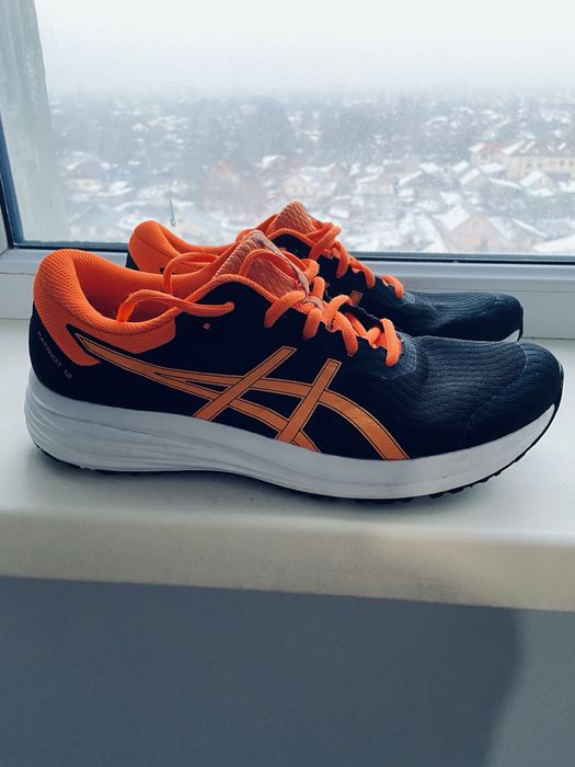 Кроссовки и кеды