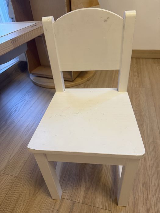 Masuta flisat si scaun ikea