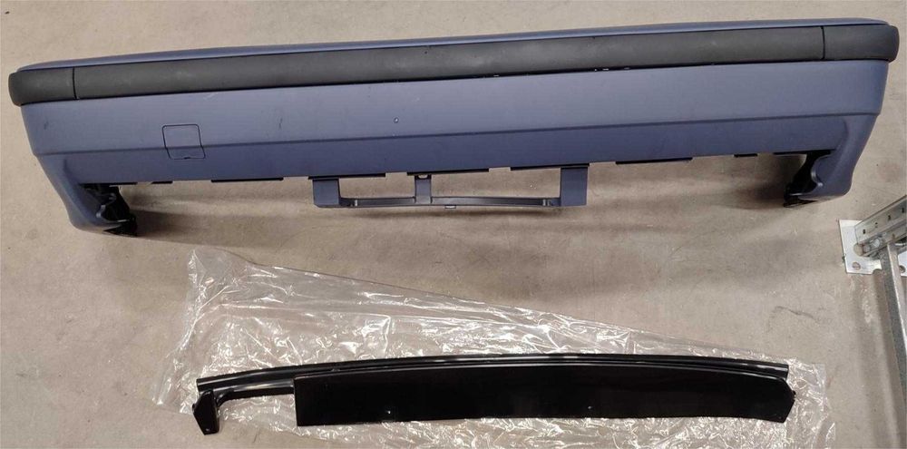 Задна броня за BMW E36 - M-Tech дизайн грундирана. С ДЕФЕКТ!