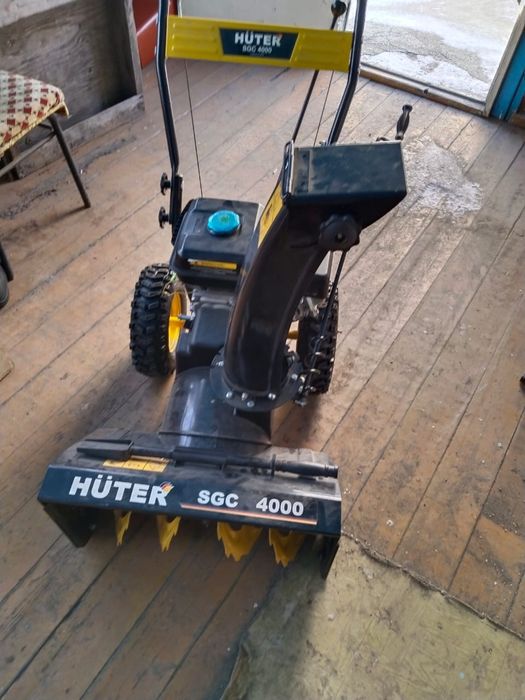 Снегоуборочная машина